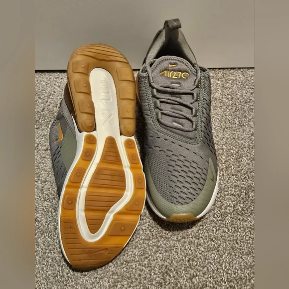 Nike Air Max 270 Green and Gold Sneakers - Picture 3 of 4
